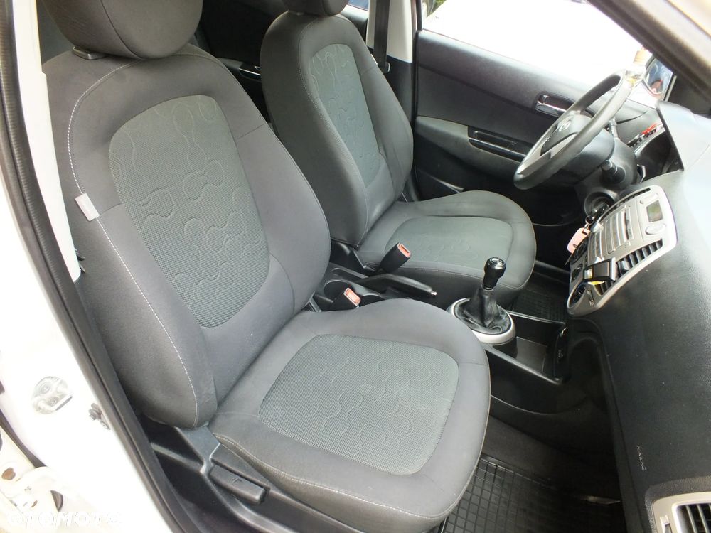 Hyundai i20 - 15
