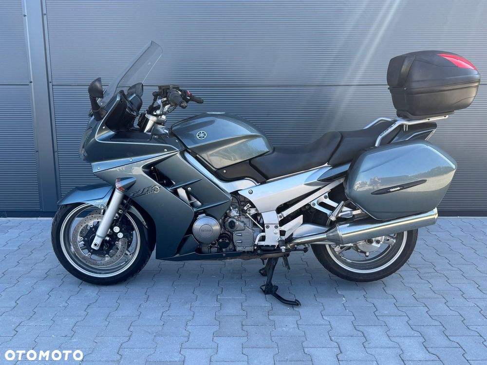 Yamaha FJR - 8