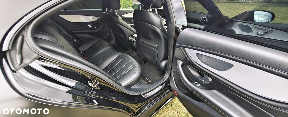 Mercedes-Benz CLS - 8