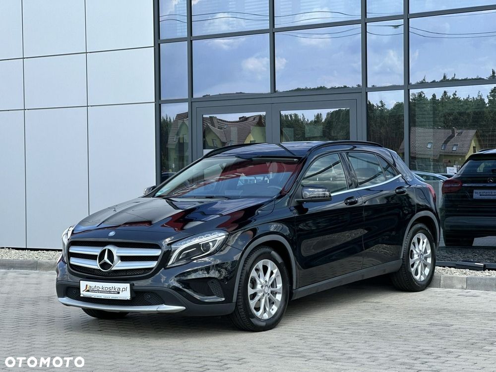 Mercedes-Benz GLA 200 7G-DCT Style - 4