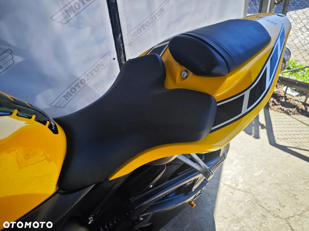 Yamaha YZF - 17