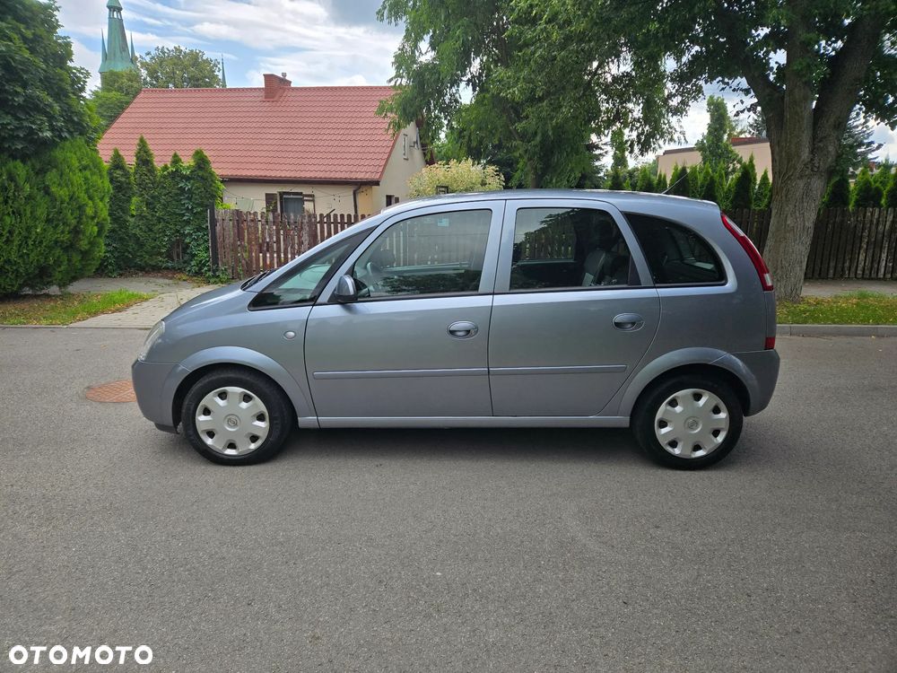 Opel Meriva 1.6 16V (Essentia) - 2