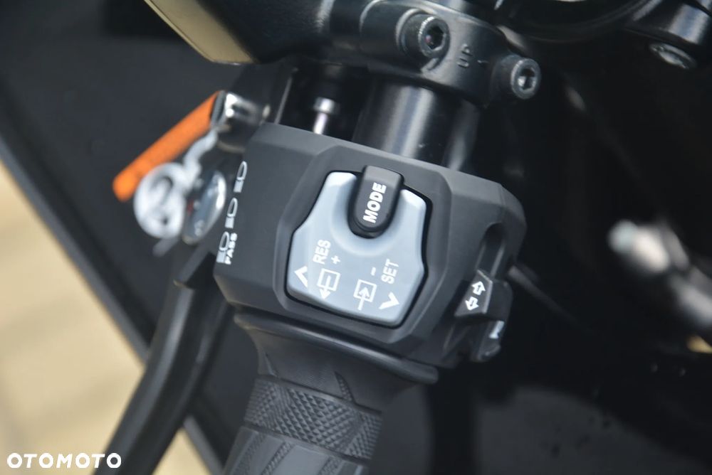 Suzuki Hayabusa - 12
