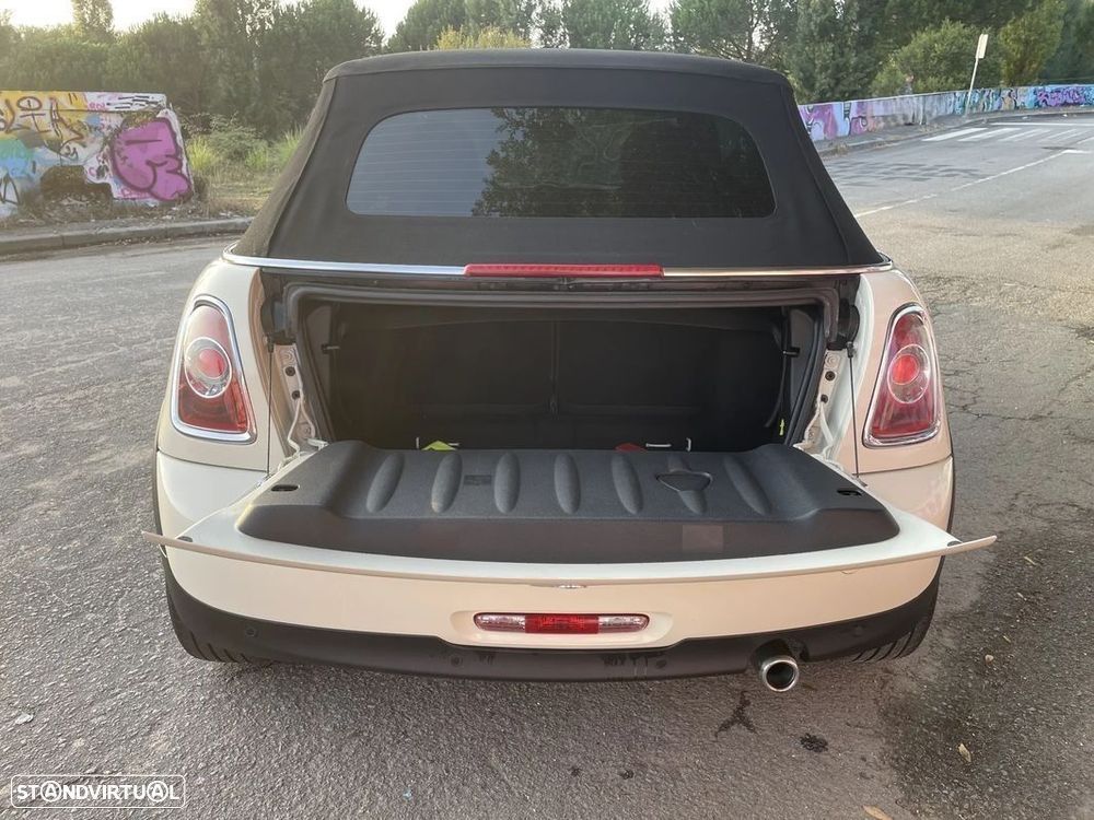 MINI Cabrio Cooper D - 14