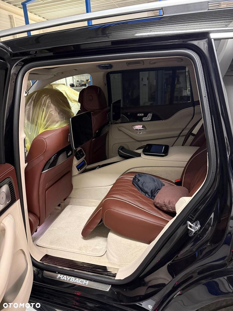 Mercedes-Benz Maybach GLS - 15