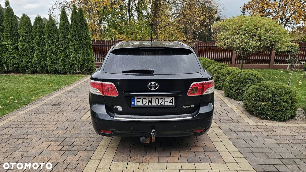 Toyota Avensis 2010 photo 5
