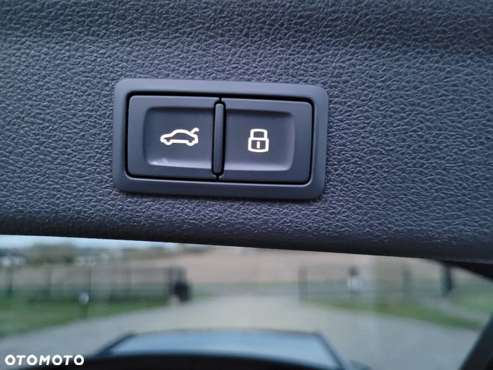 Audi A6 Avant 40 TDI S tronic S line - 35