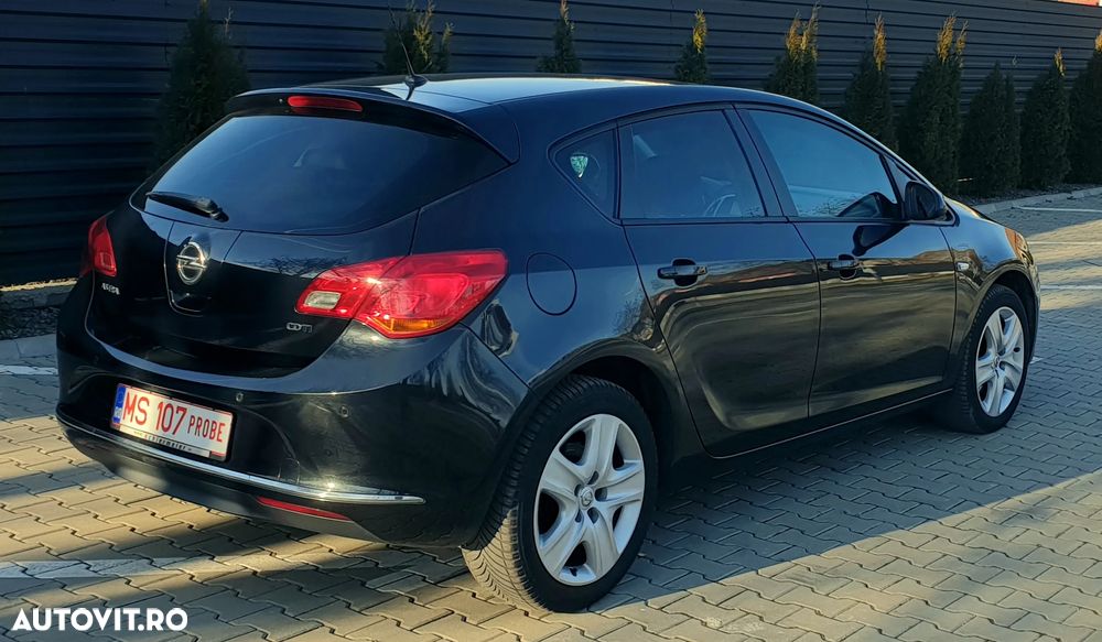 Opel Astra 1.7 CDTI DPF ENERGY - 4