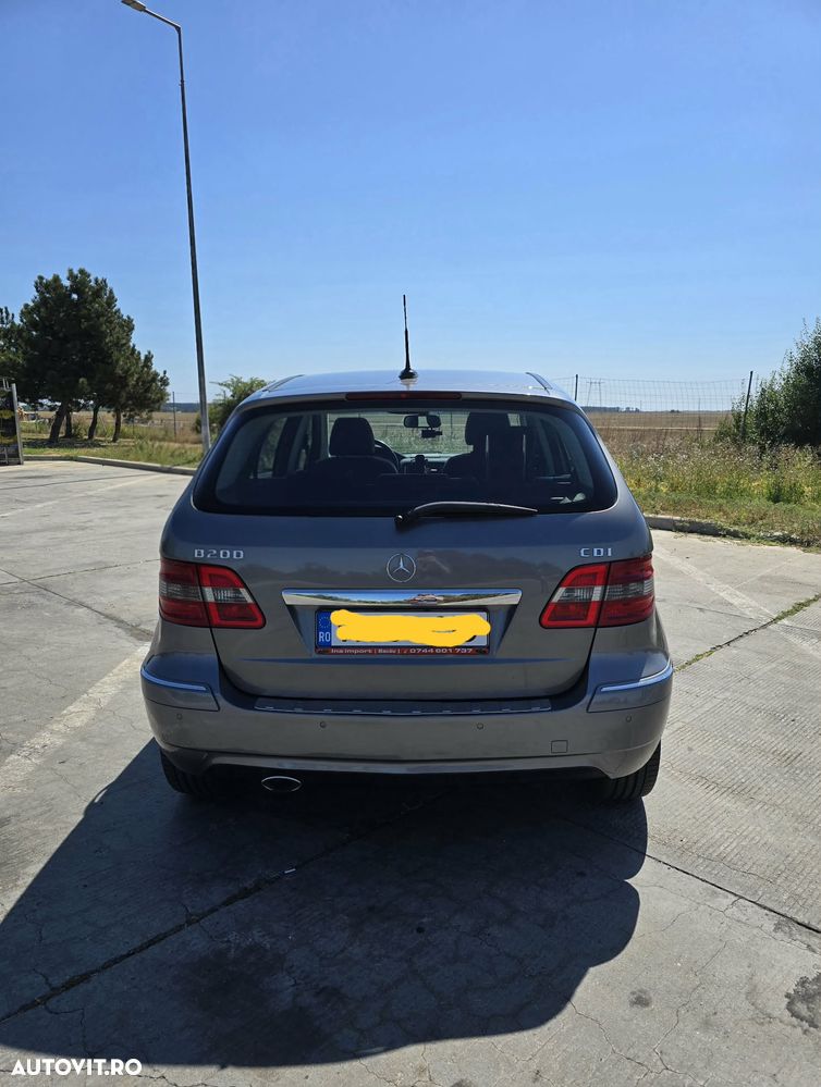 Mercedes-Benz B 200 - 6