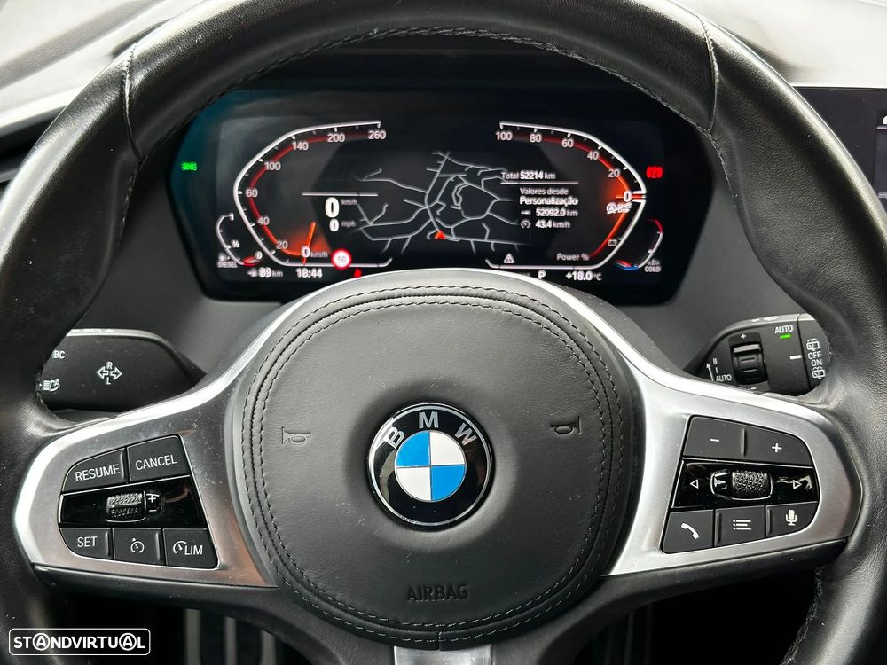 BMW 116 d Pack Desportivo M Auto - 23