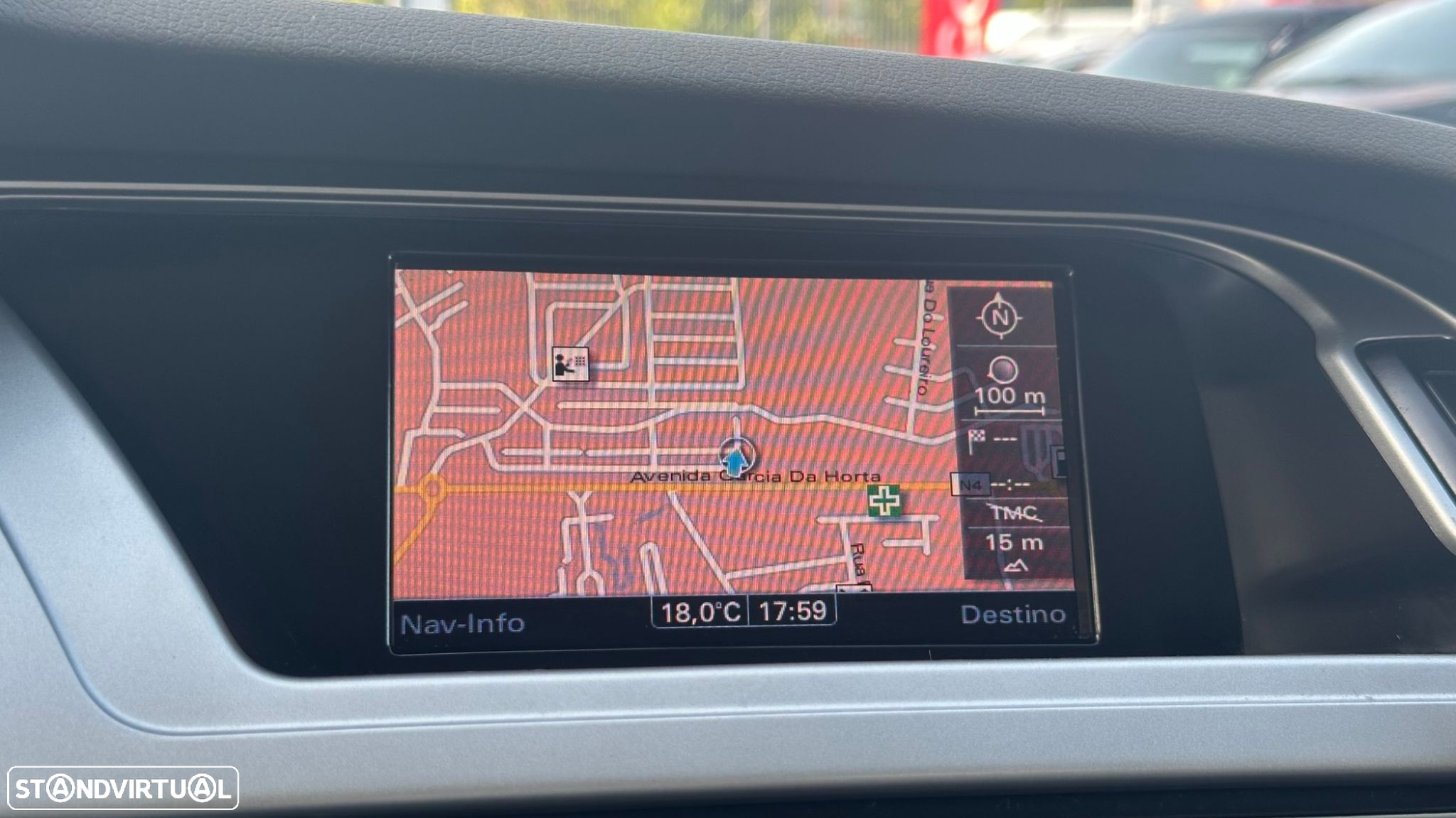 Audi A4 Avant 2.0 TDI Advance - 25