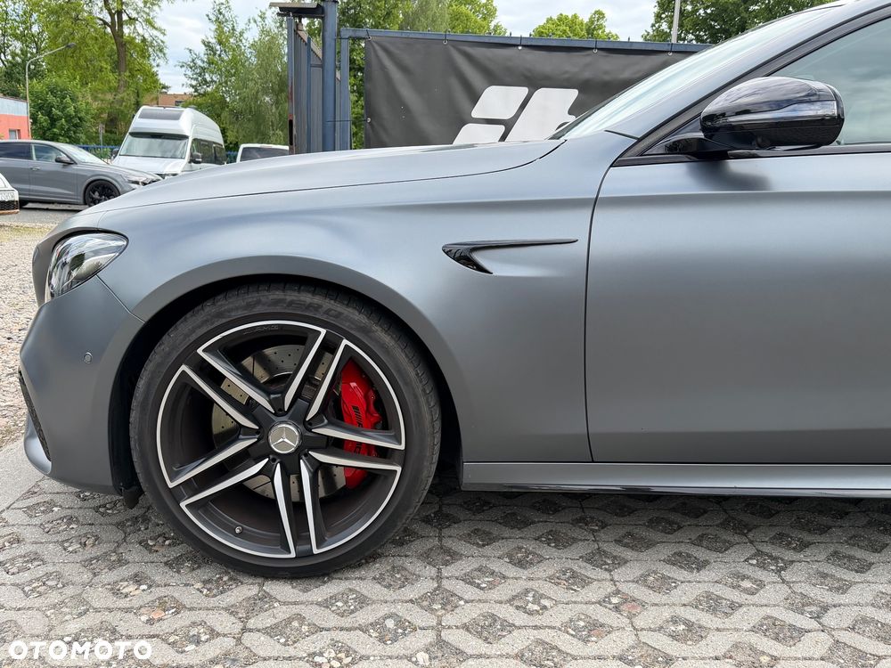 Mercedes-Benz Klasa E - 10
