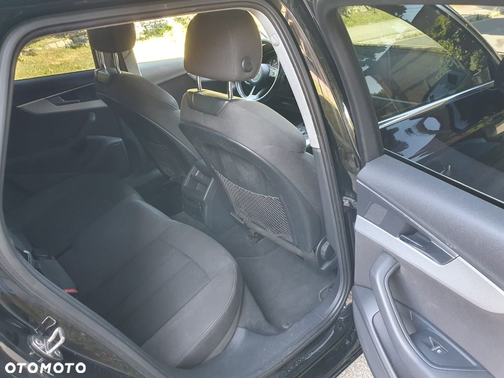 Audi A4 Avant 2.0 TDI S tronic - 39