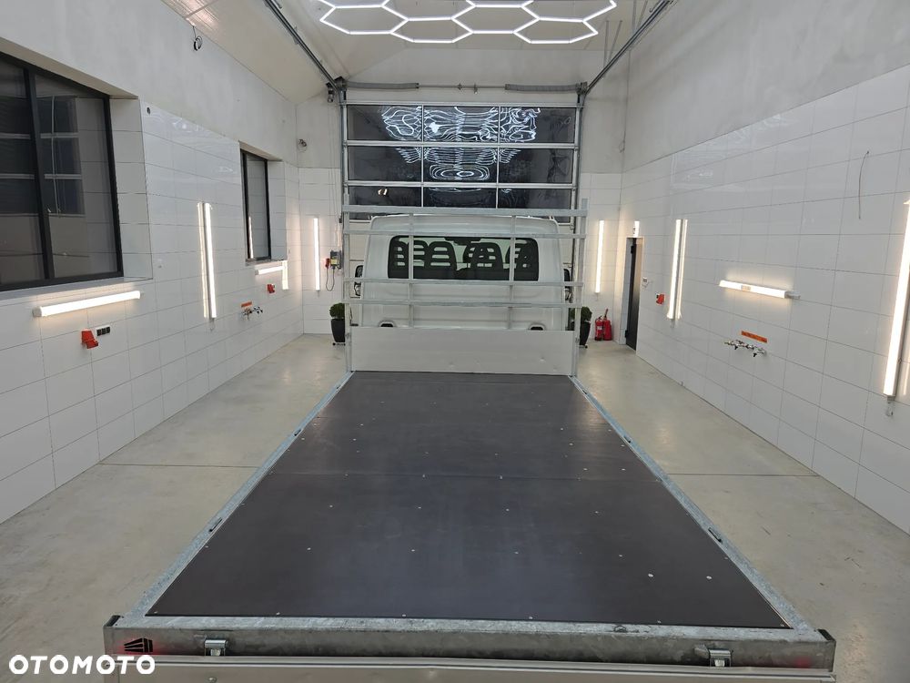 Iveco DAILY 50C18 / 35C18 DOKA SKRZYNIA DŁUGA3,81cm + SKRZYNIA NA NARZĘDZIA DEMONTOWANA HAK 3500Kg TEMPOMAT KLIMA 31 Tyś km SERWIS DO OSTATNIEGO Km ASO IVECO NA GWARANCJI - 12