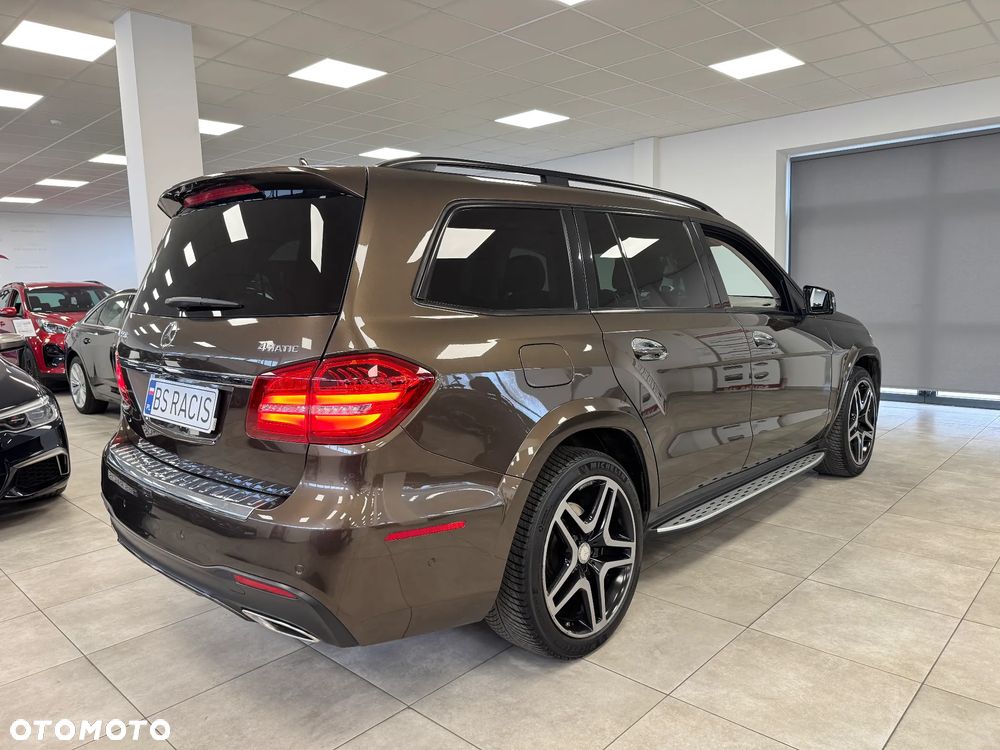 Mercedes-Benz GLS - 2