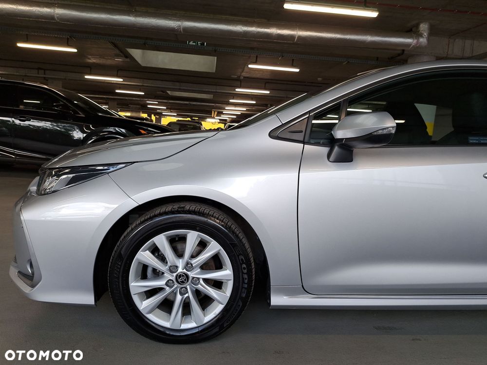 Toyota Corolla 1.8 Hybrid Comfort - 38