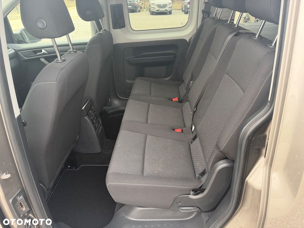 Volkswagen Caddy Comfortline DSG - 8