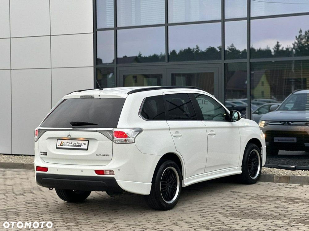 Mitsubishi Outlander 2.0 2WD Invite - 8