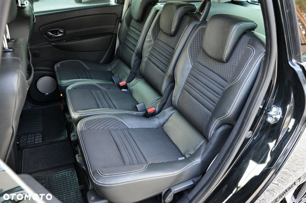 Renault Grand Scenic - 30