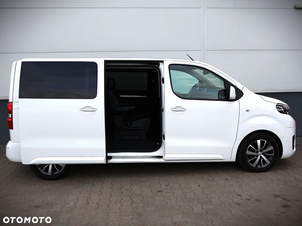 Toyota ProAce Kombi D-4D Medium 2,8t - 4