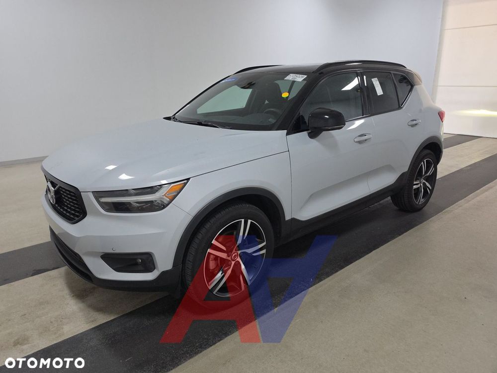 Volvo XC 40 - 4