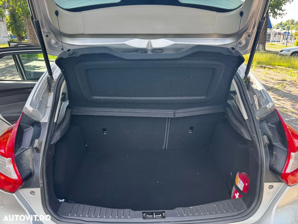 Ford Focus - 14