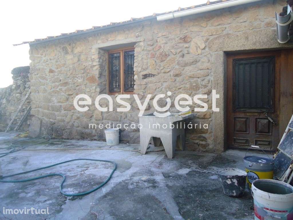 Quintinha rustica tipologia T1 no centro da vila de Alcains - Grande imagem: 5/50