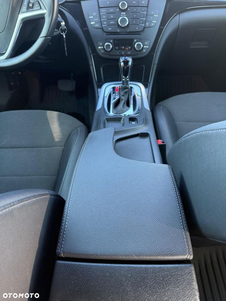 Opel Insignia 2.0 T Cosmo - 17