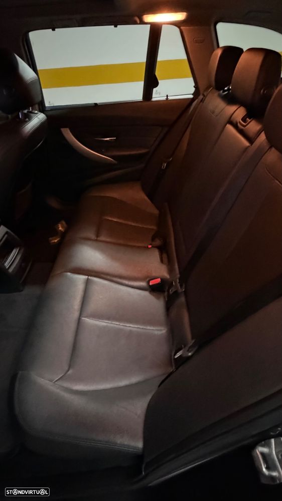 BMW 320 d xDrive Auto - 5
