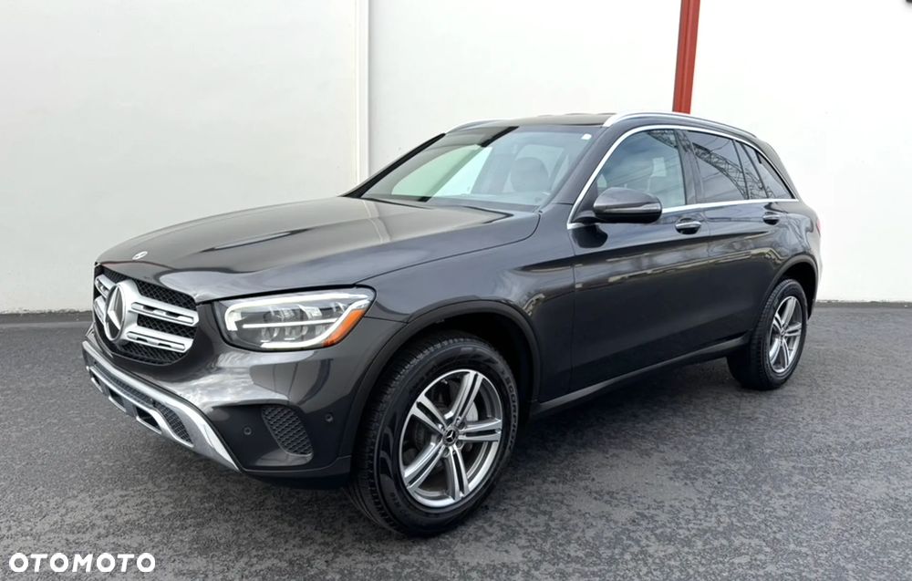 Mercedes-Benz GLC 300 4Matic 9G-TRONIC Exclusive - 2