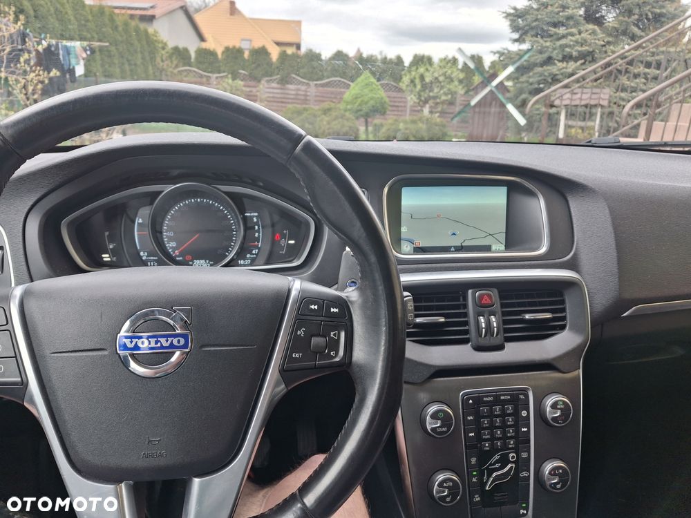 Volvo V40 D4 Summum - 6