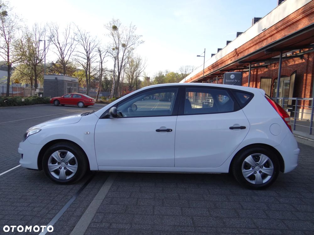 Hyundai i30 1.4 Classic - 9