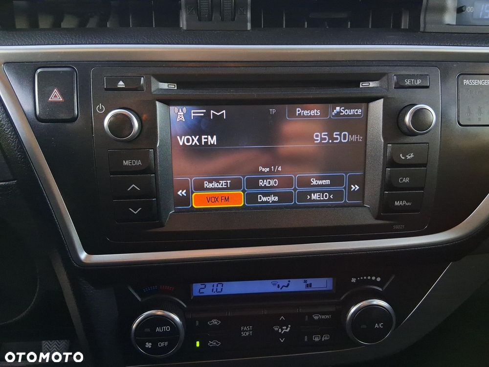 Toyota Auris - 19