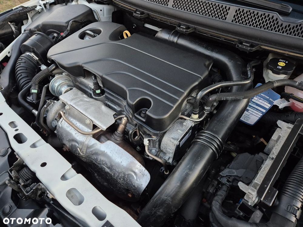 Opel Astra 1.4 Turbo 120 Jahre - 15