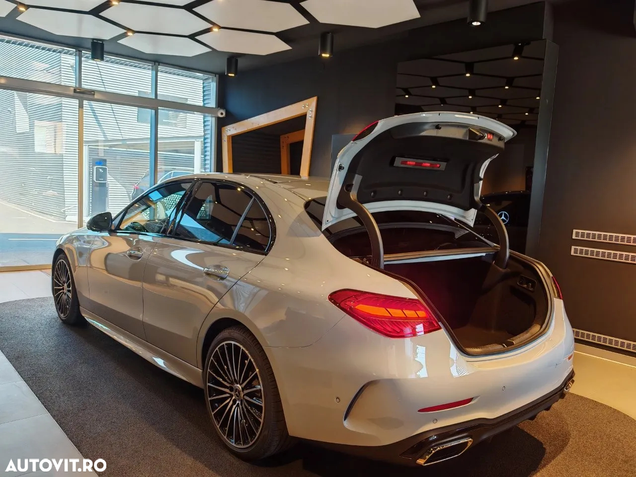Mercedes-Benz C 300 MHEV 4MATIC - 15