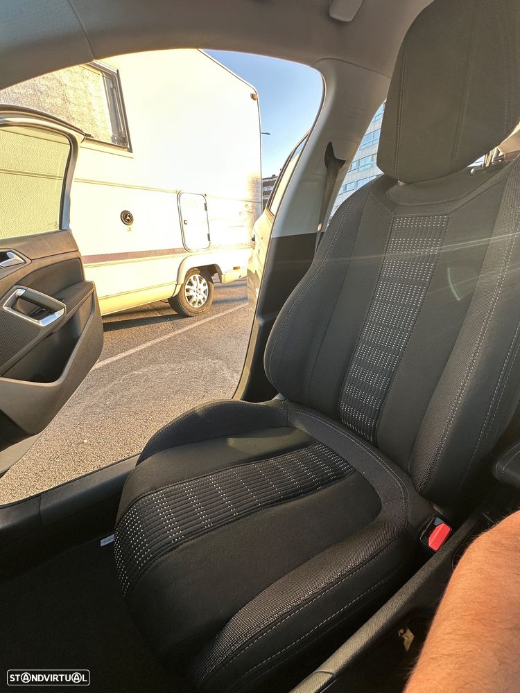 Peugeot 308 HDi FAP 92 Access - 21