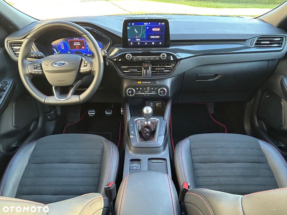 Ford Kuga 1.5 EcoBoost ST-LINE X - 21