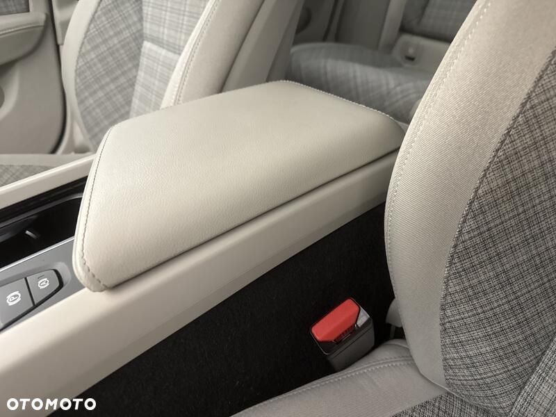 Volvo V60 B3 B Essential - 17