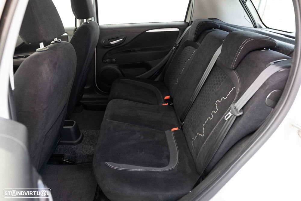 Fiat Punto 1.2 Lounge S&S - 29