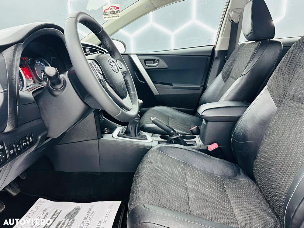 Toyota Auris 1.6 Valvematic Edition - 14