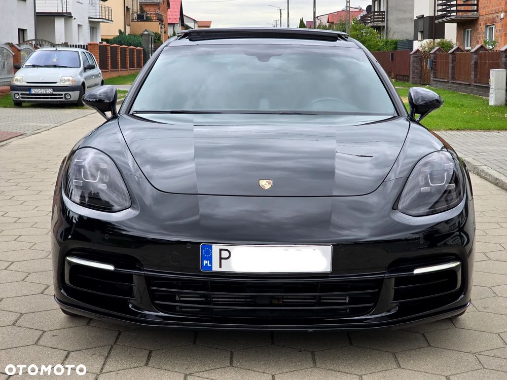 Porsche Panamera - 34