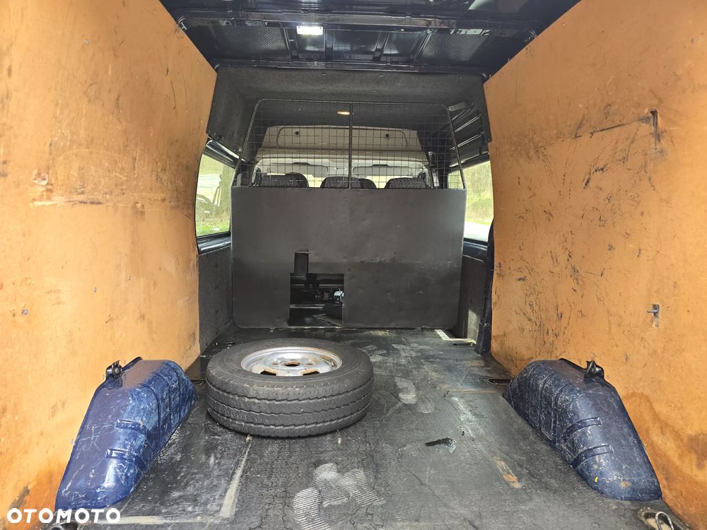 Ford Transit - 21