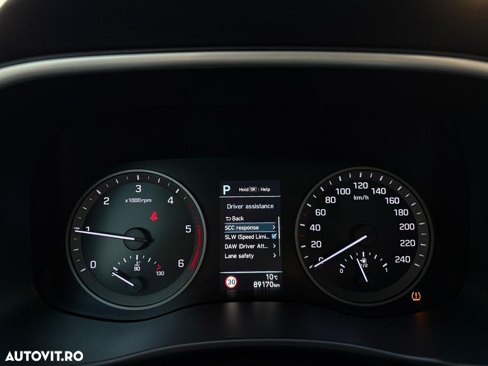 Hyundai Tucson 2.0 CRDI 4WD 6AT Luxury+ - 22