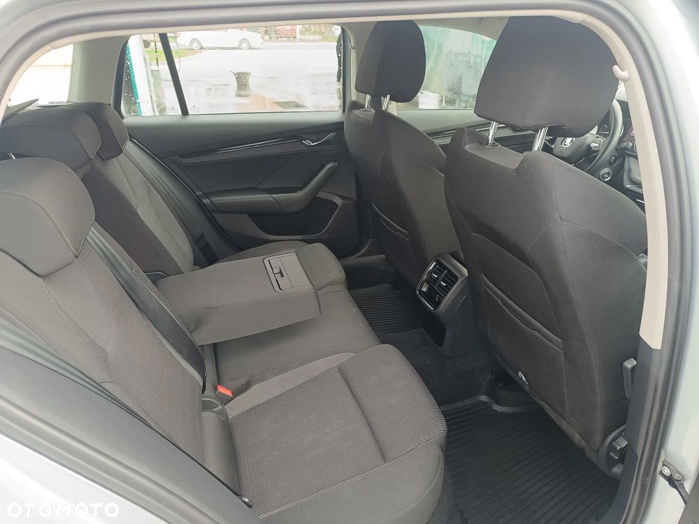 Skoda Octavia 1.5 TSI GPF ACT Ambition - 10