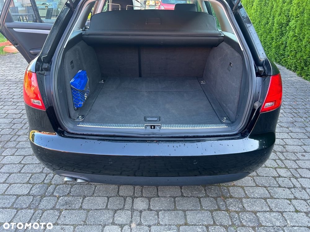 Audi A4 Avant 2.0 TDI DPF - 9