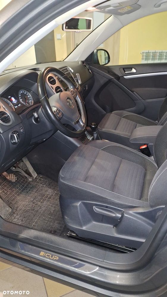Volkswagen Tiguan - 6
