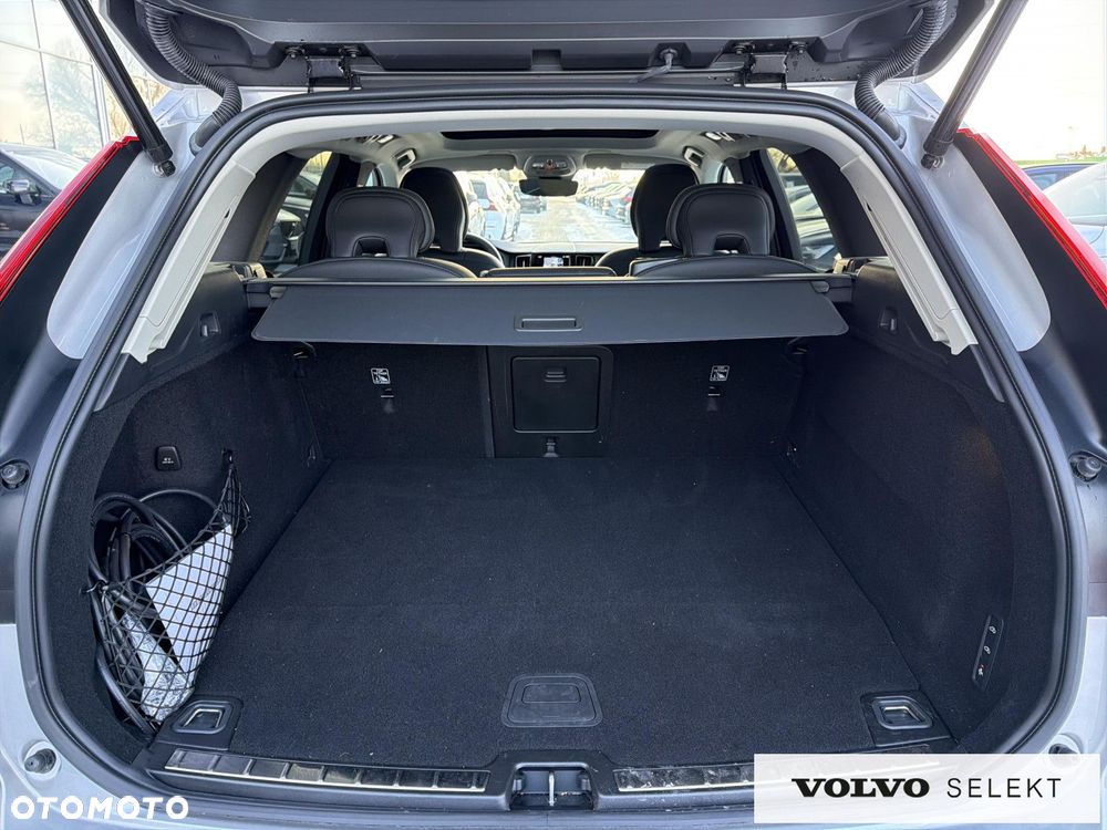 Volvo XC 60 - 30