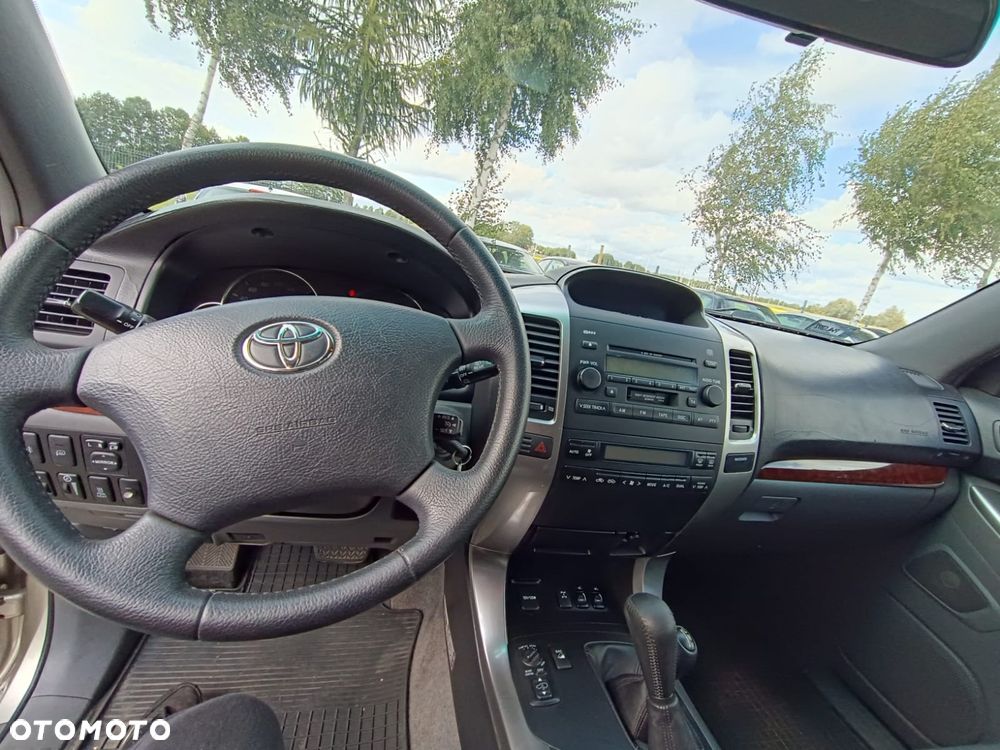 Toyota Land Cruiser - 6