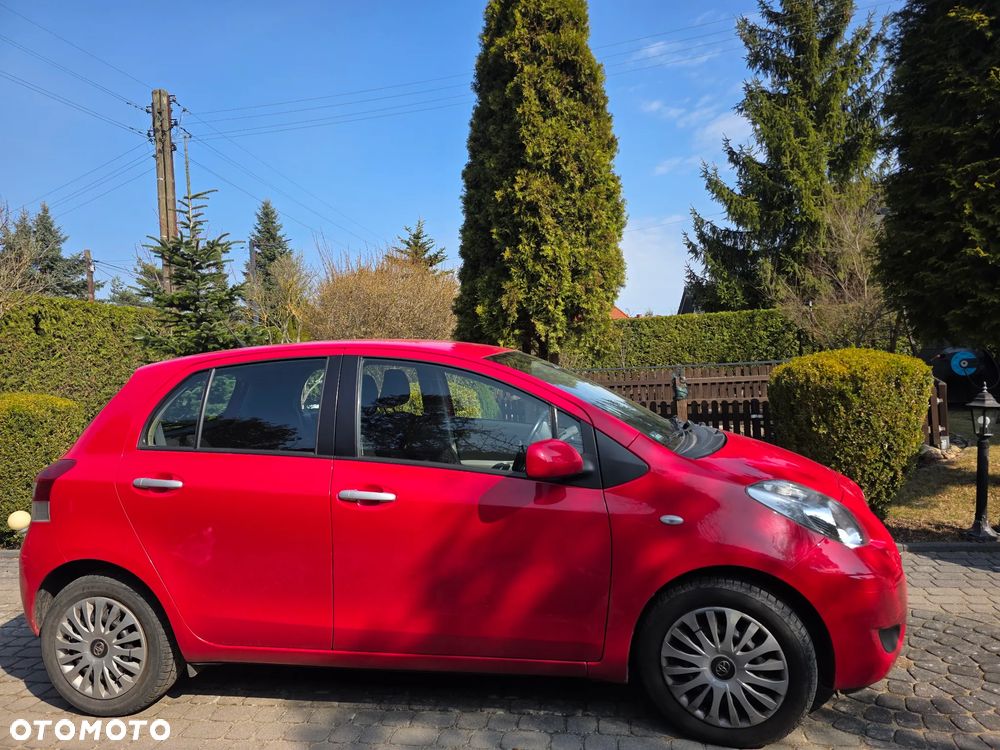 Toyota Yaris 1.33 Luna - 2