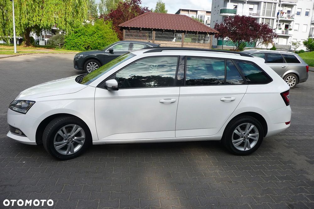 Skoda Fabia 1.0 TSI Active - 4